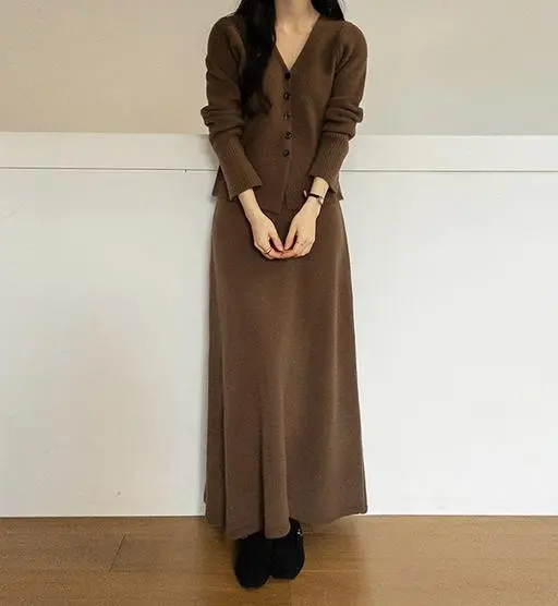 4DA32391NN_드윈 가디건+니트스커트 세트