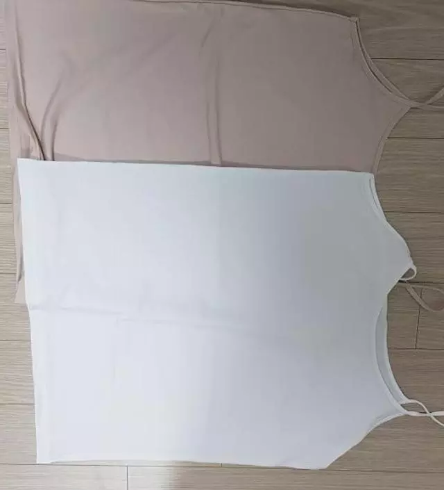 스판이 있어서 잘 늘어나고 시원할꺼 같아요 다만 저한테는 좀 넉넉한거 같습니다