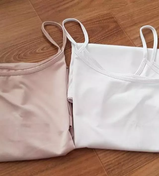 시원하고 재질도 부들부들하고 여름에 잘입을것 같아요 만족합니다 배송도 빨라서 좋았