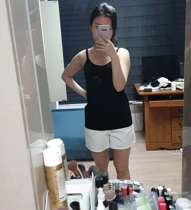 2번째 구입입니다~ 그러니 총 4개네요ㅎㅎㅎ 저는 암홀 라인이 휑한 나시티랑 레이어드