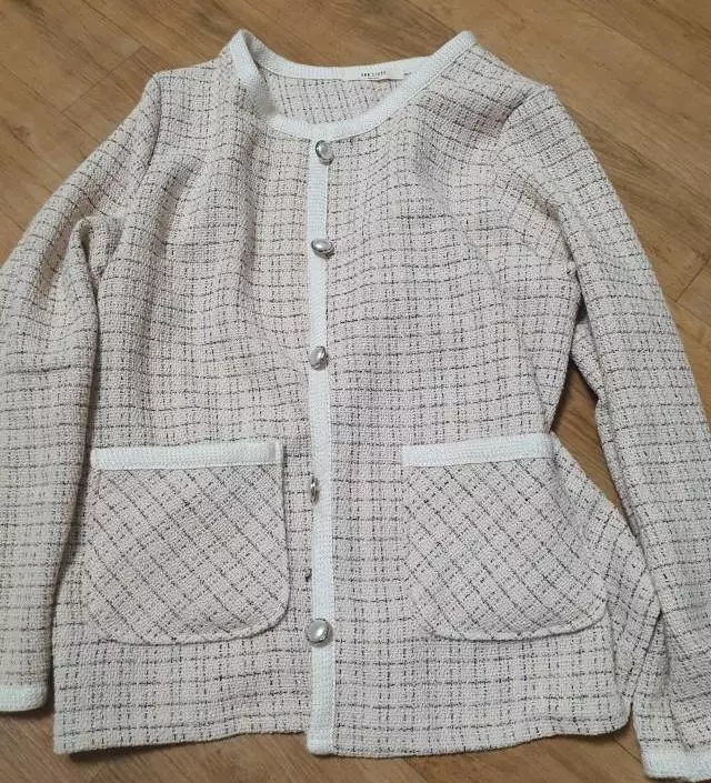 네이버페이에서 작성된 후기입니다.
