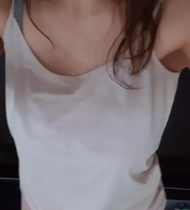 이너나시 찾다가 좋은가격에 찾는 색상도 모두 있어서 구입하게되었어요. 사이즈를 고민