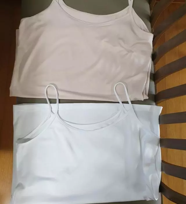 예전에 라지사이즈로 1+1을 샀었는데 잘 입고 있어서 딸도 입히려고 프리사이즈 1+1을 