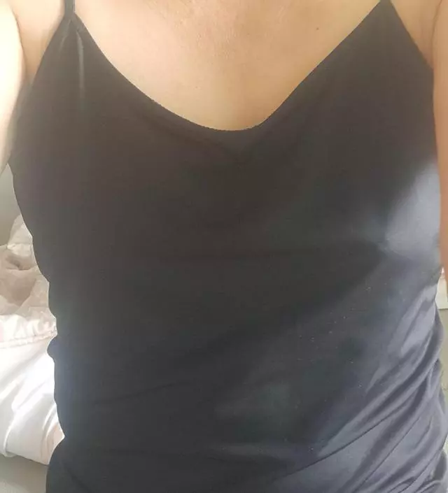 착용감좊고 잘입을께요~~사이즈도 잘맞고 배송도빠르고 입어보니 편하고 이쁘네요 진작