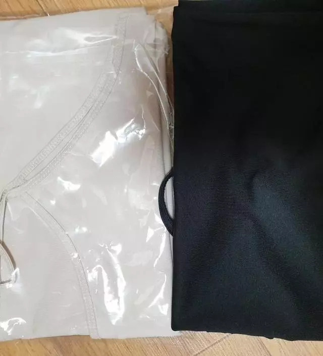 비치는여름옷 이너로 구입했는데 늦은감이있지만
