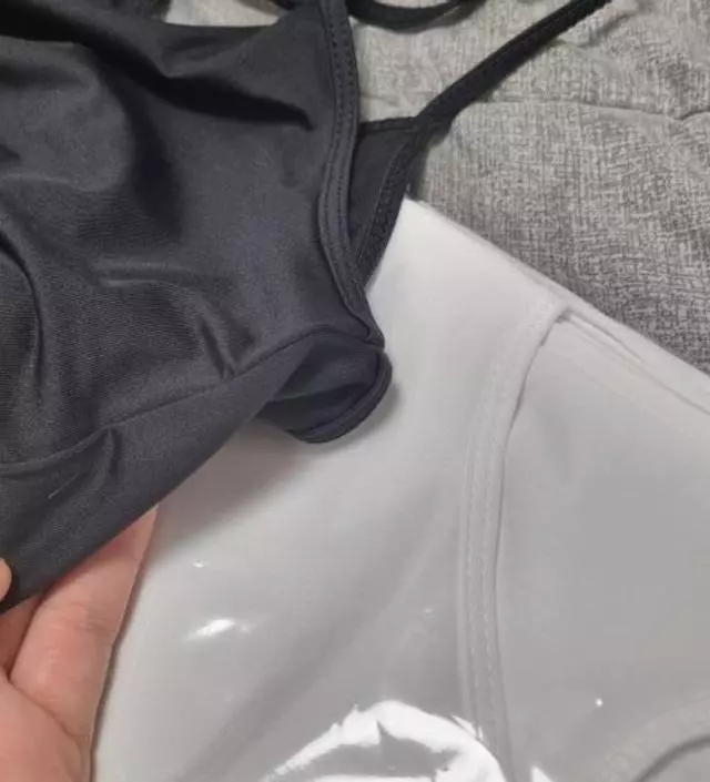 소재도 좋고 사이즈도 넉넉하니 마음에 들어요. 여름에 얇은 상의 안에 입기 좋을것 같