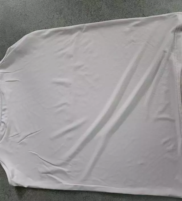 4계절 항상 런닝을 챙겨 입는데 몇년전에 여기서 이 쿨스판 이너를 사서 입어보고는 넘