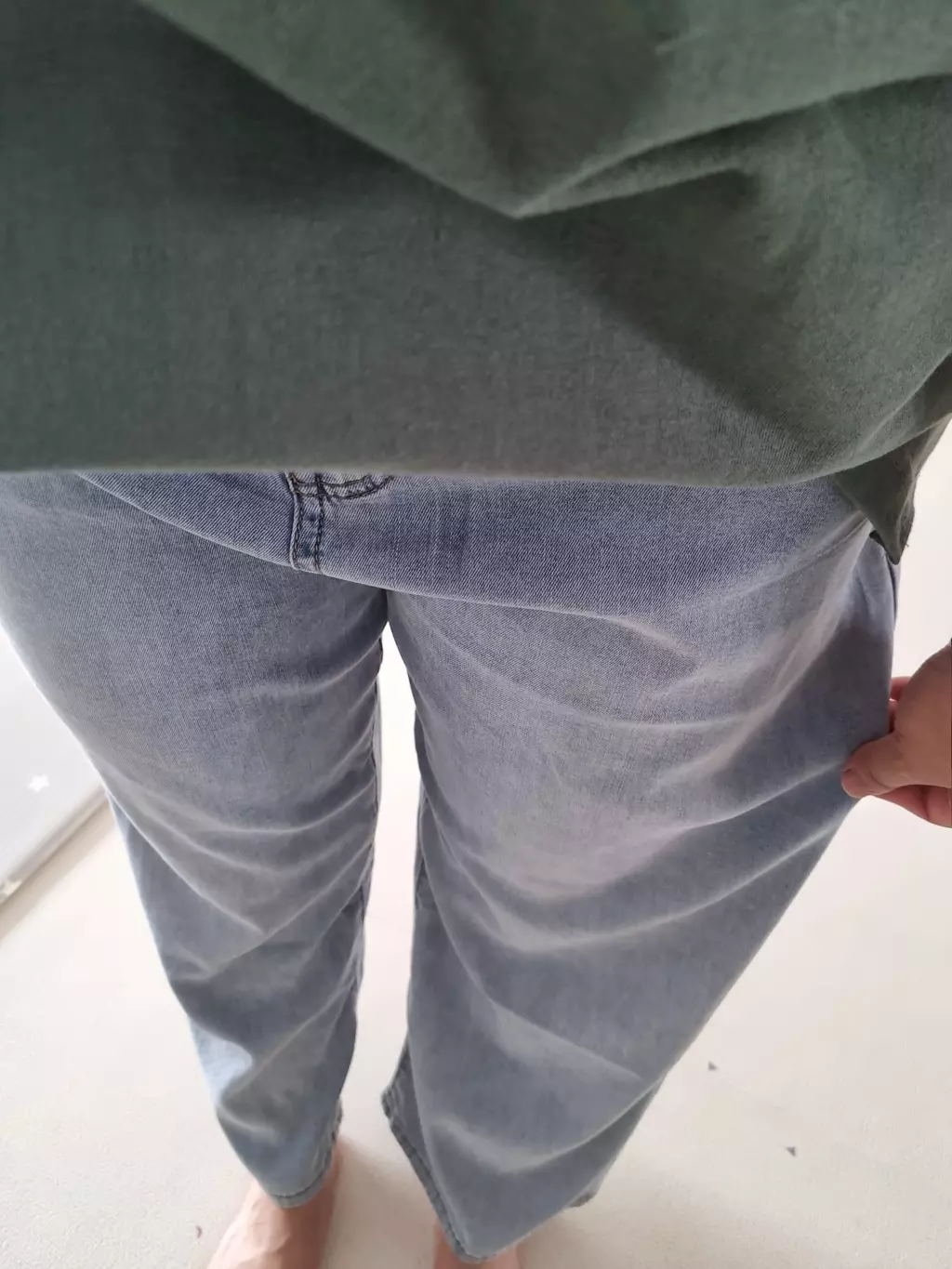 살 찐 후 넉넉한 사이즈 옷만 고르다보니 로로텐이 언제부턴가 제 옷의 대부분이네요..