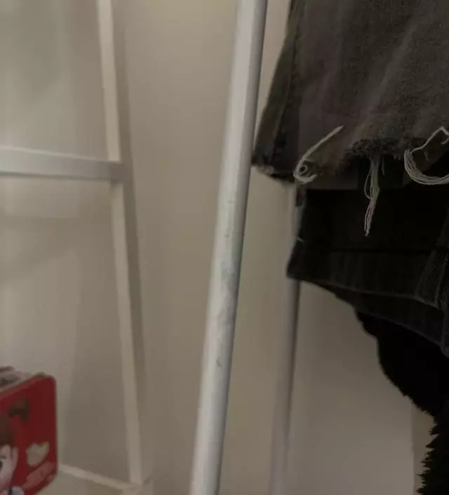 [네이버브랜드스토어 리뷰] 만원치고 가성비 엄청 좋고요, 수평을 잘 맞추는게 힘들었고, 가격이 저렴해서 인지 부