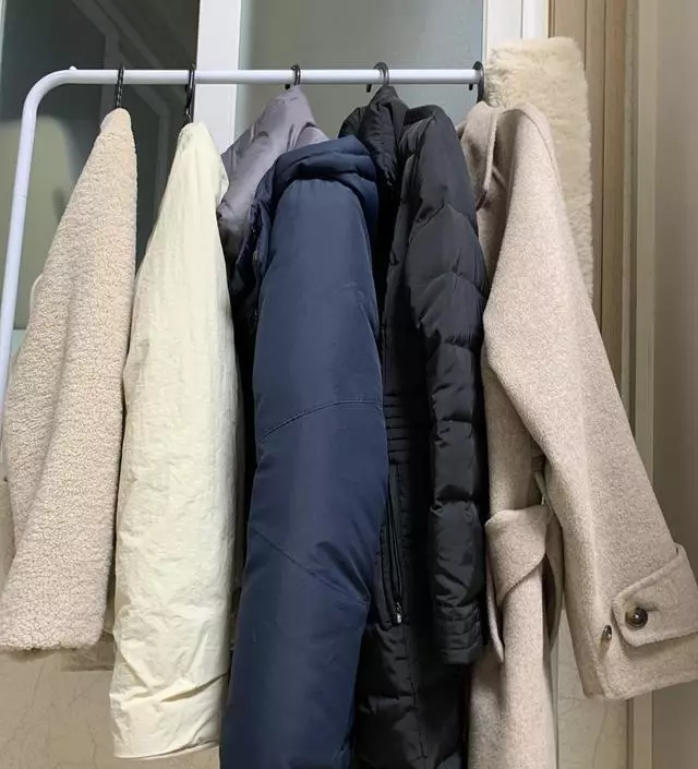 [네이버브랜드스토어 리뷰] 무거운 거 걸으면 좀 부실하지만 가격대비 만족합니다