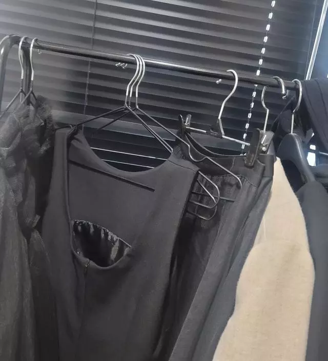 [네이버브랜드스토어 리뷰] 옷도 잘걸리고 튼튼해요