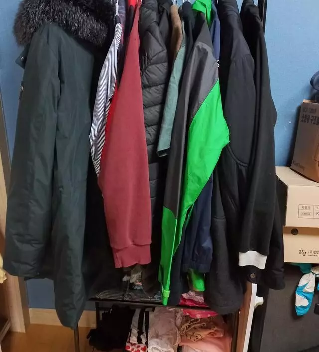 [네이버브랜드스토어 리뷰] 작은방에 옷들이 너저분해서 인터넷에 검색하다가
