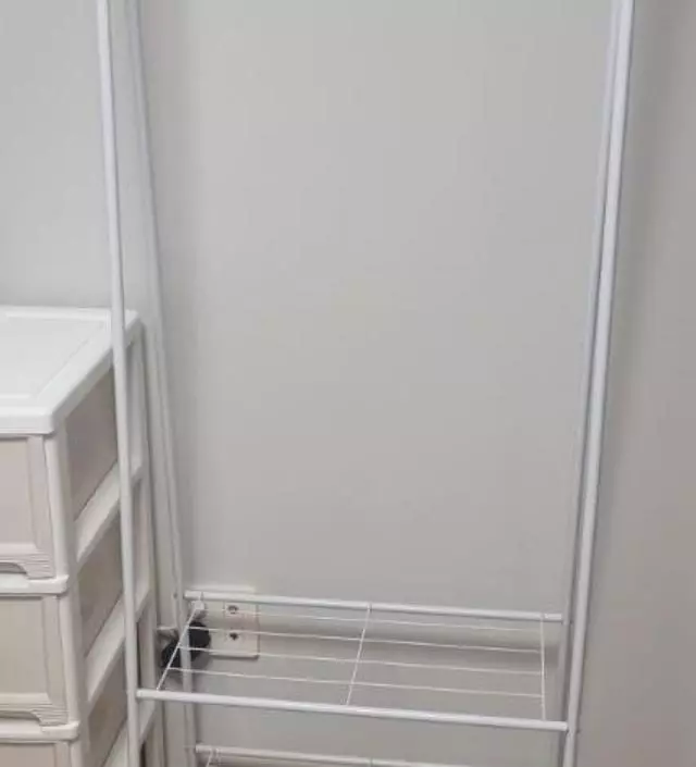 [네이버브랜드스토어 리뷰] 가성비가 너무 좋습니다. 그리고 오피스에 1인 개인용으로 쓰기에 적합합니다. 튼튼하다