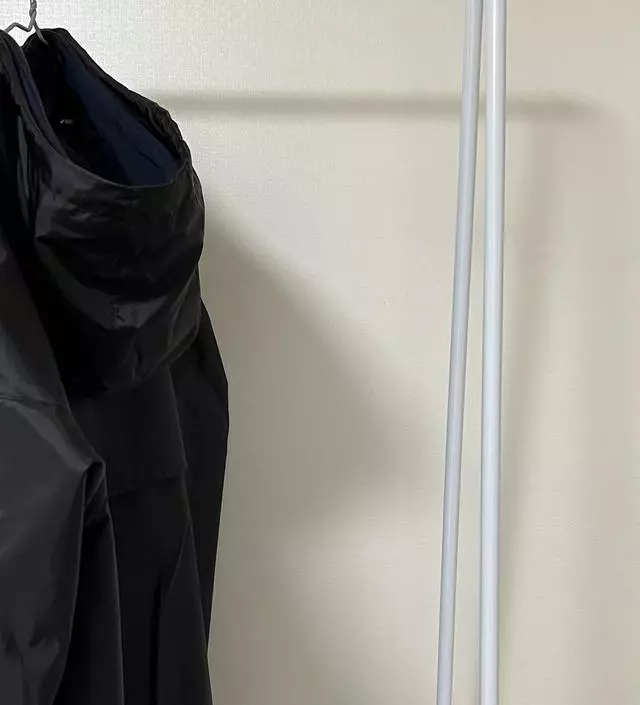 [네이버브랜드스토어 리뷰] 저렴한 가격에 진짜 괜찮은 거 같아요! 엄청 흔들리거나 하지 않고 잘 잡아주네요! 그리