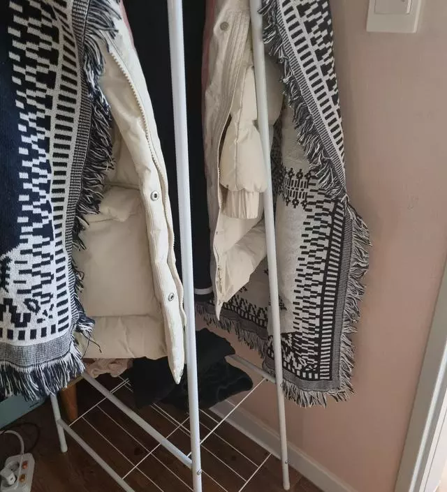 [네이버브랜드스토어 리뷰] 아이방에 두려고 구매했는데 생각보다 견고하네요