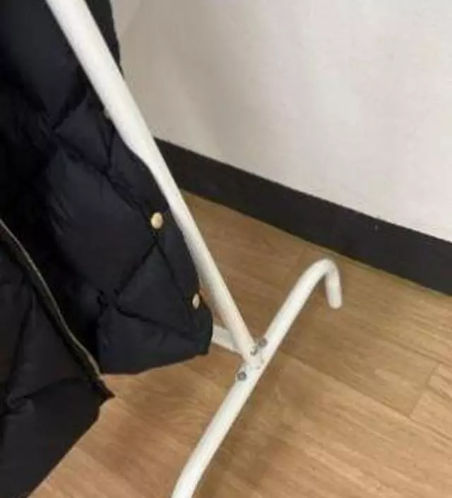 [네이버브랜드스토어 리뷰] 나사를 엄청 세게 조여야 흔들림이 없어서 처음에 고생좀 했습니다ㅠㅠ