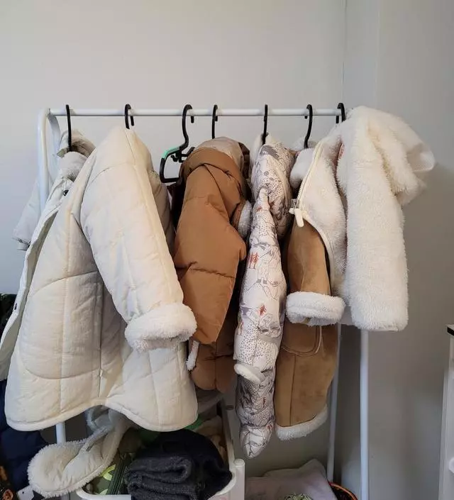 [네이버브랜드스토어 리뷰] 아가옷 걸기위해 샀는데 좋아요! 옷이 생각보다 많이 걸리진않지만 높이가 높아서 밑에