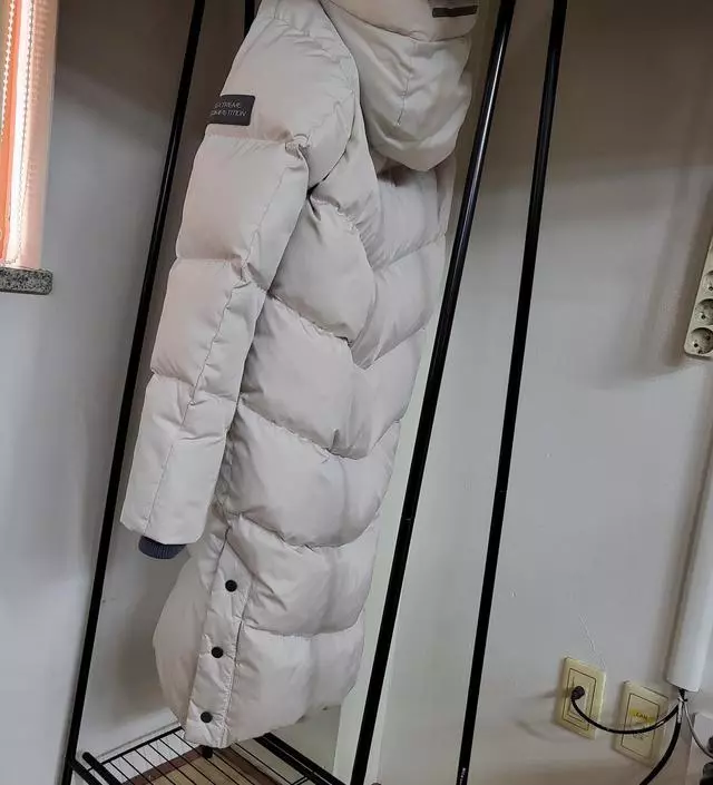 [네이버브랜드스토어 리뷰] 사무실에 놓고 쓰려고 샀는데 가성비 최고에요! 롱패딩,롱코트 걸으려고 수납은 제일 아