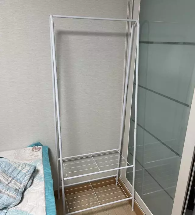 [네이버브랜드스토어 리뷰] 사이즈랑 구성이 딱 제가 원하는 모습이었어요! 조립할때 한 구멍만 이상하게 파여있어