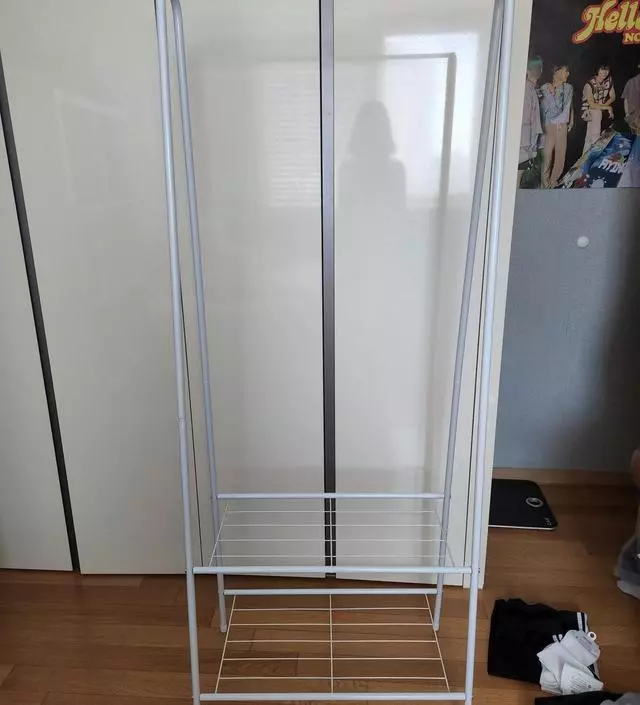 [네이버브랜드스토어 리뷰] 조립도 쉽고 디자인도 괜찮네요. 가격도 저렴해서 가볍게 쓰기 좋아요~