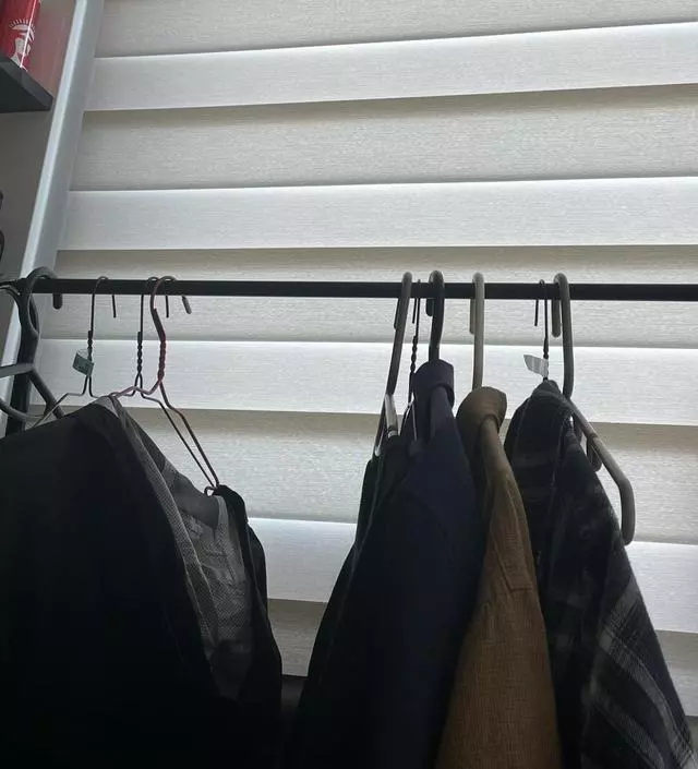 [네이버브랜드스토어 리뷰] 저렴하게 잘 구매했습니다. 조립도 쉬워서 편하게 쓸 수 있어요