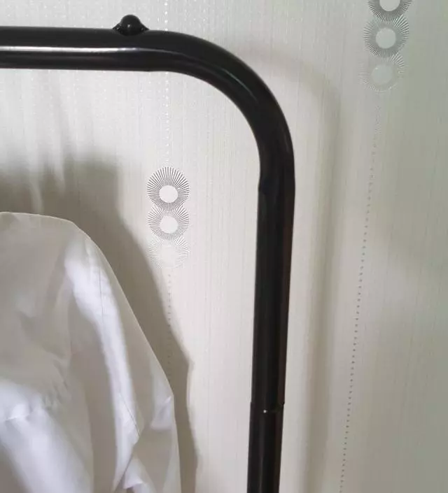 [네이버브랜드스토어 리뷰] 옷도 여유있게걸리고 튼튼해요
