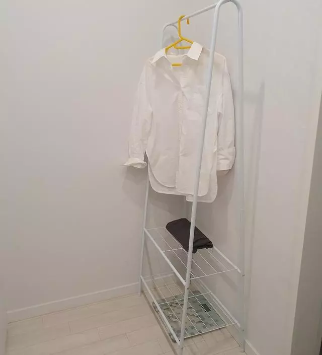 [네이버브랜드스토어 리뷰] 와~ 가성비 갑인 제품입니다~ 흔들리지 않고 튼튼해요~ 조립도 나사만 껴서 돌리면되니