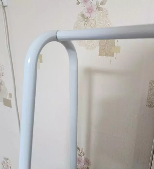 [네이버브랜드스토어 리뷰] 맘에들어요 외투 몇 개만 걸어두려고 샀는데 딱 괜찮아요!