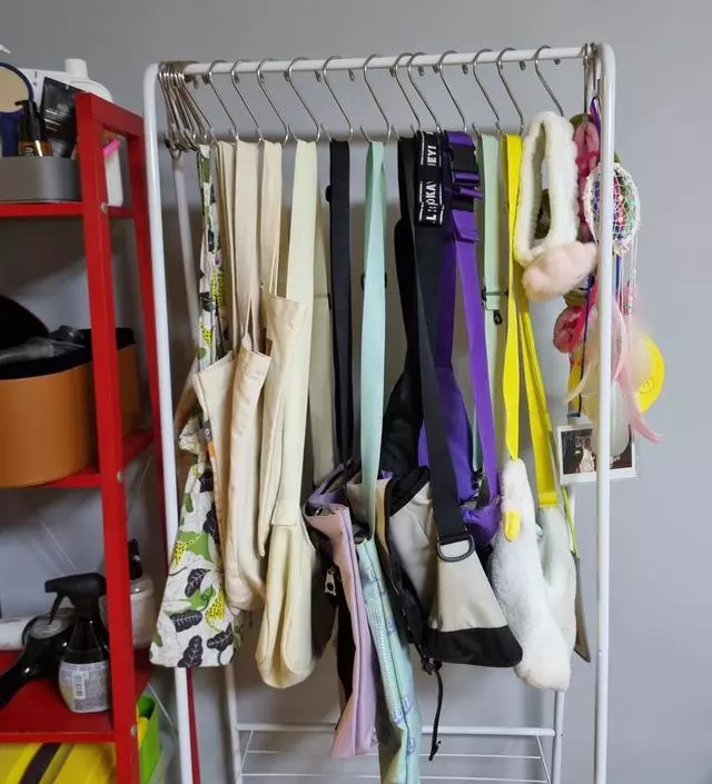 [네이버브랜드스토어 리뷰] 딸아이방 가방걸이를 위해 구입했습니다. S고리를 걸어서 보관하니 깔끔하니 너무 좋습