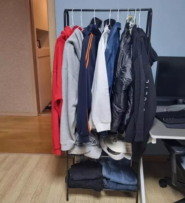 [네이버브랜드스토어 리뷰] 아들 매일입는 점퍼류 걸어놓으려고 샀는데 공간도 넉넉하고 예뻐서 맘에 들어요