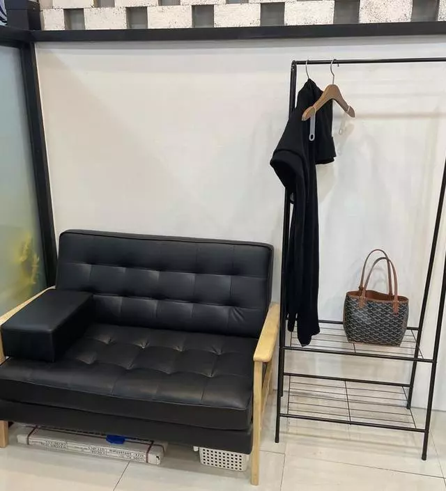 [네이버브랜드스토어 리뷰] 운영중인 가게 외투걸이로 구매했습니다 가볍운데 튼튼합니다^^ 가격도 착하구요 배송도