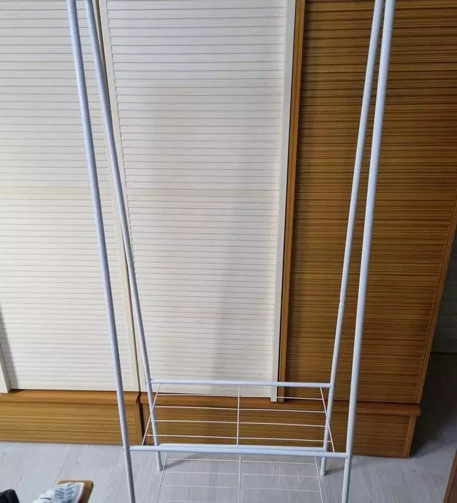 [네이버브랜드스토어 리뷰] 가격대비 견고하고 자리 많이 차지하지 않아서 좋고 여러모로 대만족 입니다~