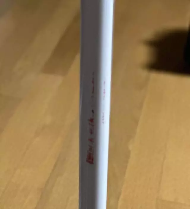 [네이버브랜드스토어 리뷰] 집에 굴러다니는 옷이 많아서 일단은 사서 해봤는데요. 약하기도 하고 부품이 몇개 빠지