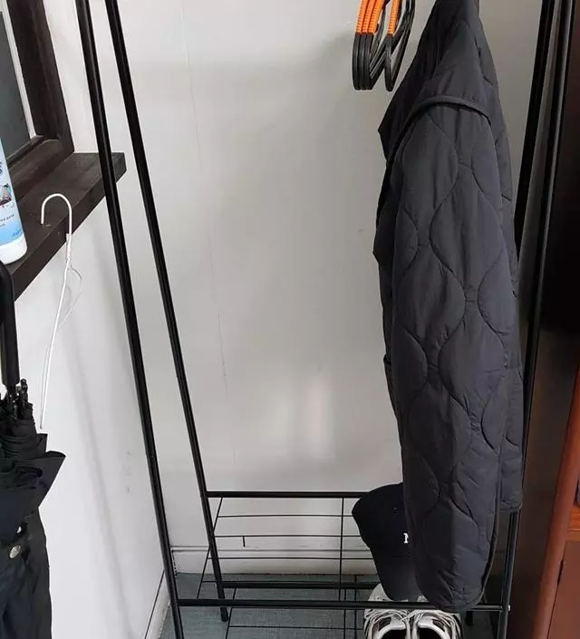 [네이버브랜드스토어 리뷰] 사무실이 좁아서 미니 행거를 구입했는데
