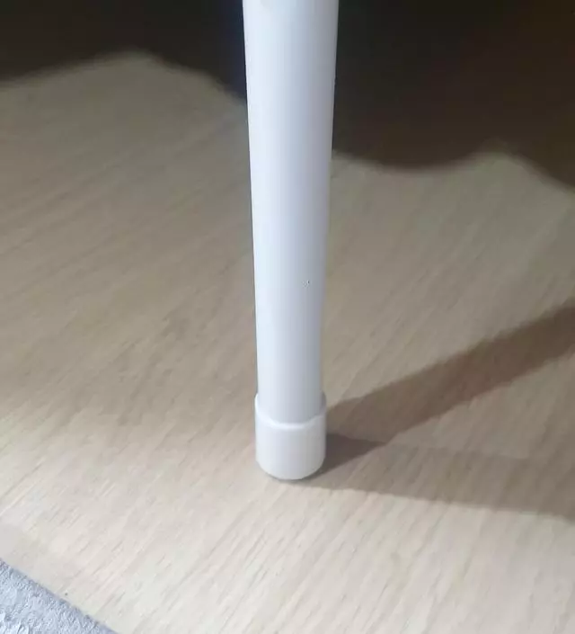 [네이버브랜드스토어 리뷰] 생각보다 튼튼하고 조립하기 쉬워요.. 나사을 여유분있게 넣어주어서 편했어요