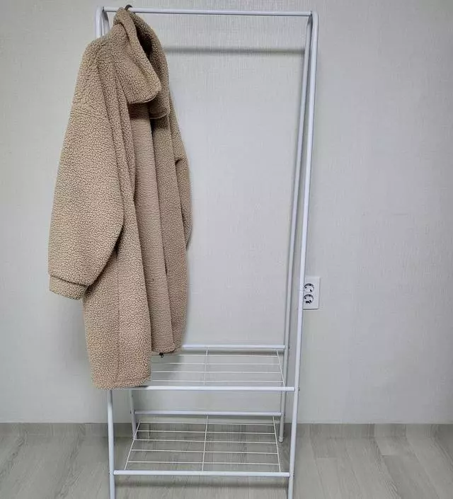 [네이버브랜드스토어 리뷰] 겨울 겉옷을 걸어놓을려고 구매했네요.
