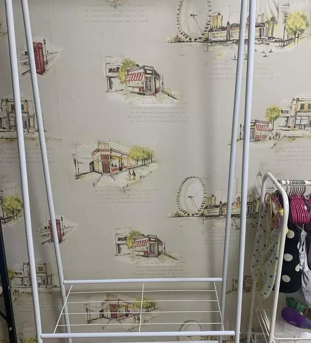 [네이버브랜드스토어 리뷰] 칠 까진부분이 몇군데 있어서 좀 그렇지만
