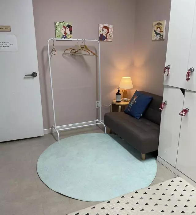 [네이버브랜드스토어 리뷰] 깔끔합니다~ 아무래도 조금 흔들리기 하지만 
