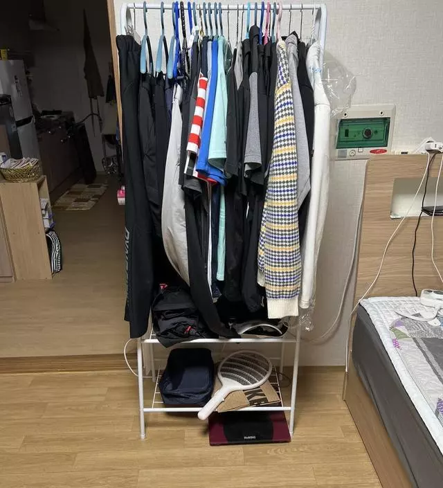 [네이버브랜드스토어 리뷰] 운동복위주로사용하기위햐 구매했어요