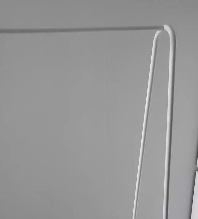 [네이버브랜드스토어 리뷰] 간단히 사용할거라 구매했는데 생각보다 약한듯 무거운 겨울옷 여러벌은 힘들듯 가볍게