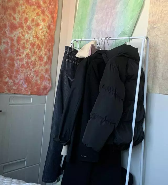 [네이버브랜드스토어 리뷰] 입었던 옷만 걸어두는 용도로 아주작은 사이즈를 원했는데 딱 맞는 사이즈를 찾아서 너