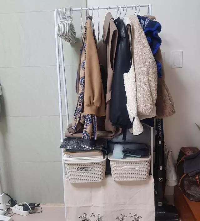 [네이버브랜드스토어 리뷰] 생각보다 크기도 작은거 아니고 수납하기도 넉넉해서 좋아요 
