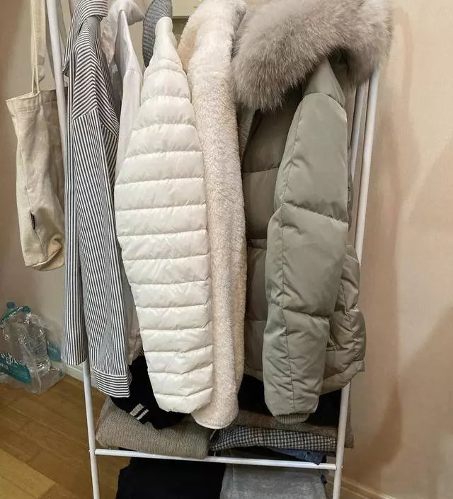 [네이버브랜드스토어 리뷰] 겨울옷이 부피가 크고 놓을 데가 없어서 구매했는데
