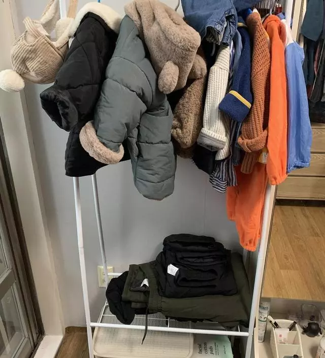 [네이버브랜드스토어 리뷰] 가성비 최고인것 같아요 밑에 공간이 있어서 너무너무 좋습니다 활용하기 좋은것 같아요