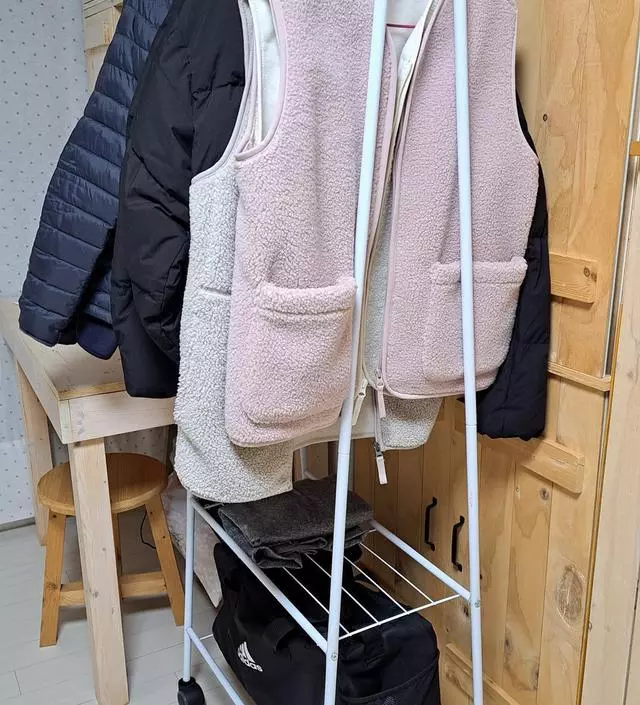 [네이버브랜드스토어 리뷰] 배송이 빨랐어요. 주문 다음날 받았습니다.
