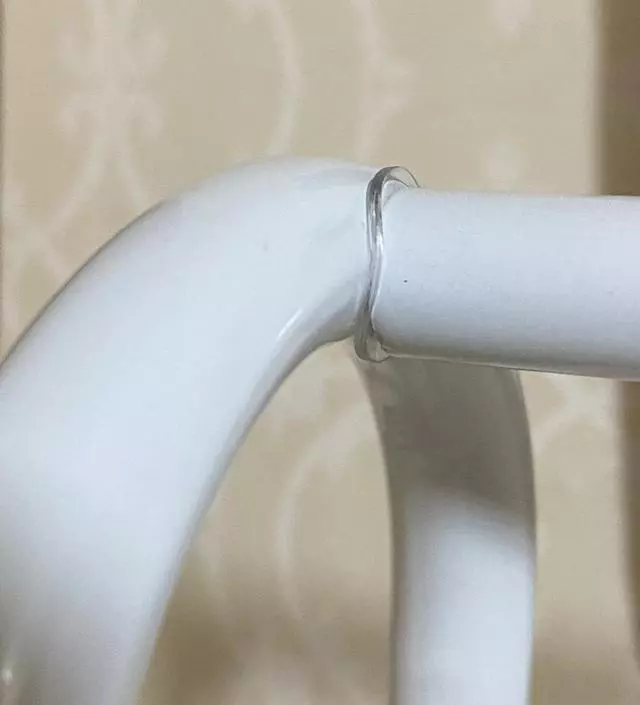 [네이버브랜드스토어 리뷰] 너무 크지 않은 게 필요했는데 사이즈도 적당하고 가격 대비 튼튼해요. 철제는 잘못 사