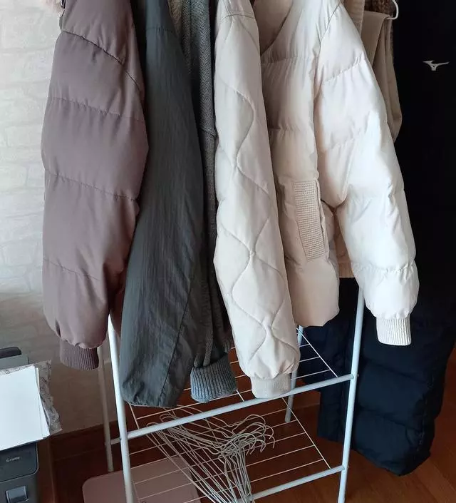 [네이버브랜드스토어 리뷰] 화이트로 깨끗하고 조립하기도 쉽고 튼튼해요