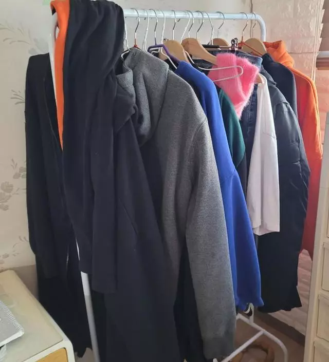 [네이버브랜드스토어 리뷰] 가격대비 좋고 견고하고 크지않은 사이즈로 집에 딱이네요
