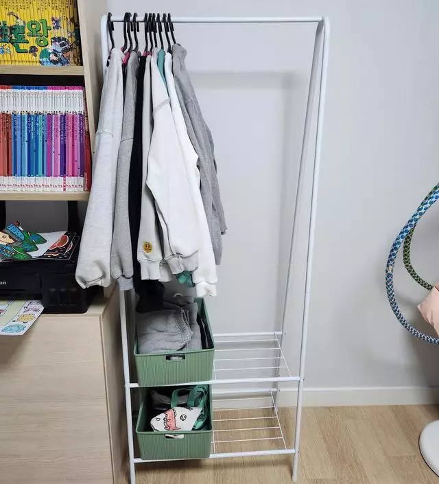 [네이버브랜드스토어 리뷰] 아들방이예요..옷도 넉넉히걸고
