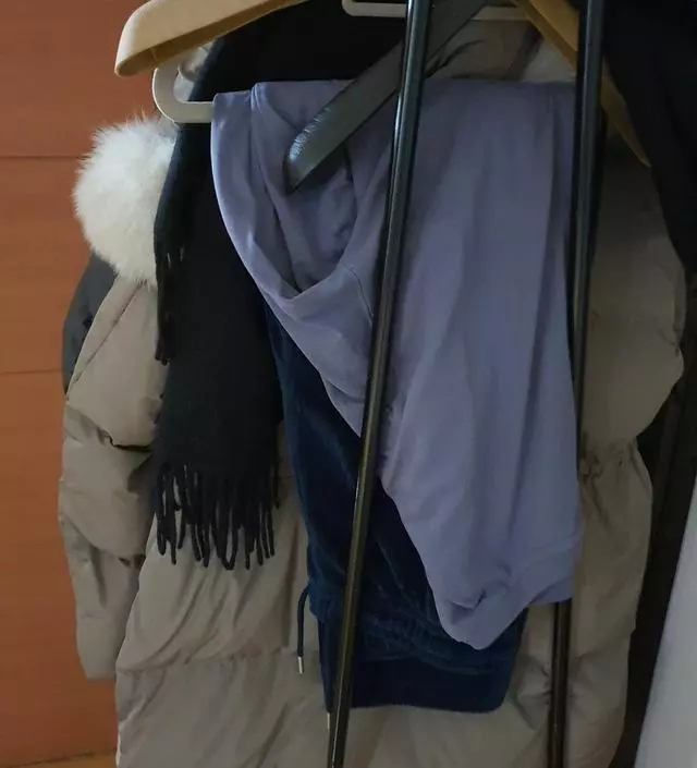 [네이버브랜드스토어 리뷰] 와 빠른배송 감사합니다, 거실 외투용 으로 좋아요